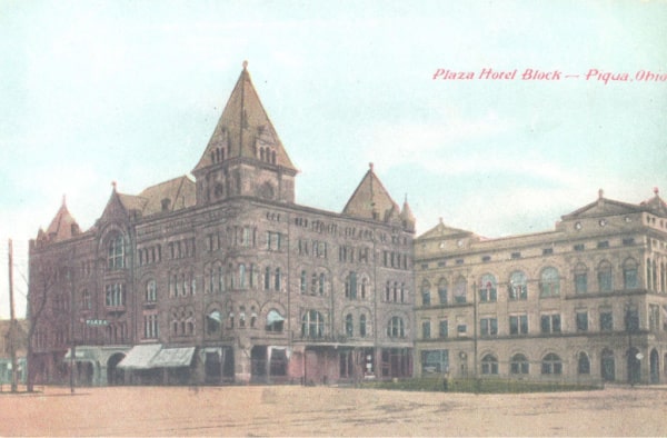 Piqua Historical Postcard Fort Piqua Plaza